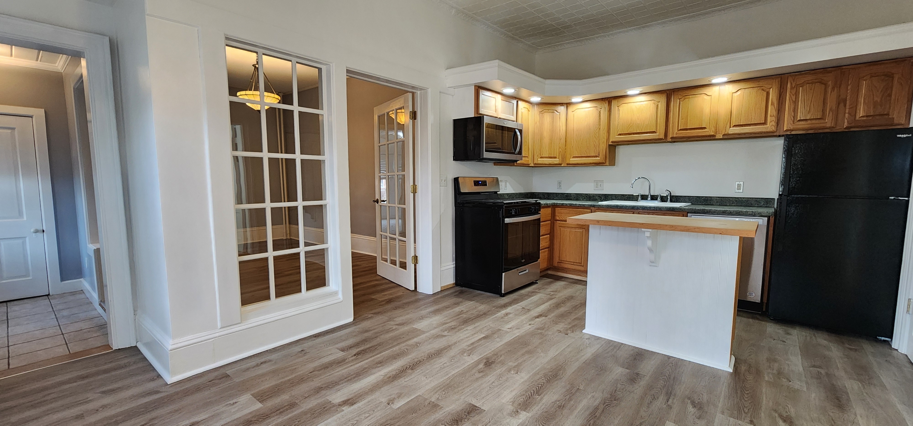 212 Oak Street - Apt 2